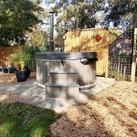 Rumah Senang Wellness Met Hottub En Tuin Ewijk Экстерьер фото